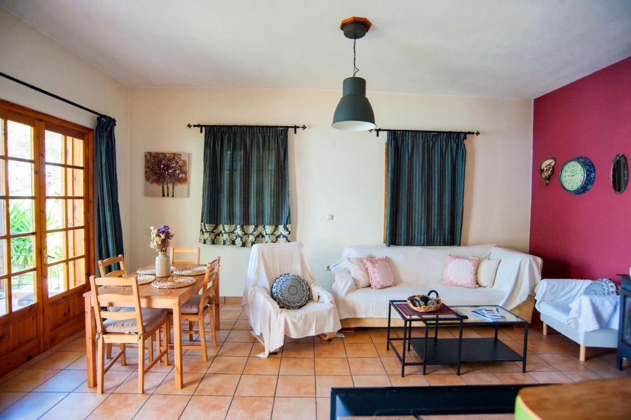 Villa Spitaki Nikiana Eksteriør billede